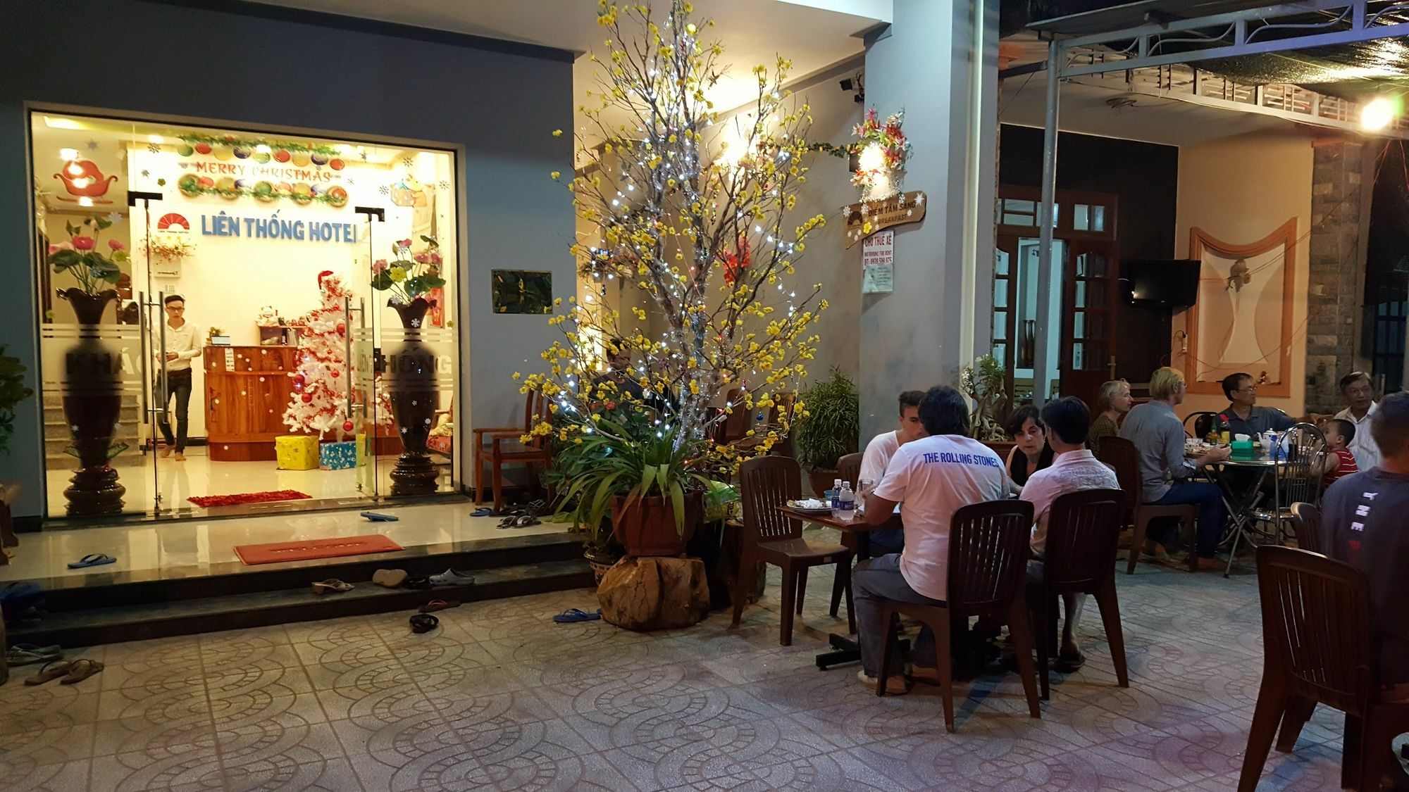 Lien Thong Hotel Phu Quoc Buitenkant foto